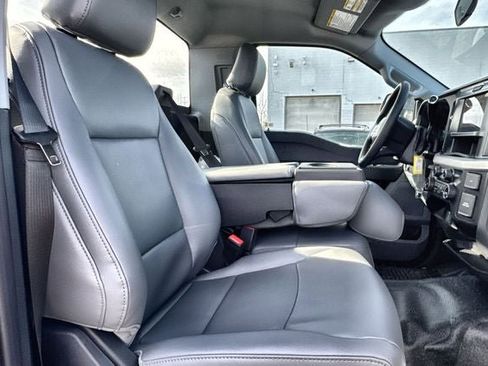 New 2025 Ford F550 4x4 Regular Cab Super Duty image 20