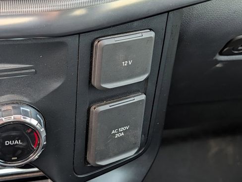 Used 2025 Ford F150 Raptor image 19