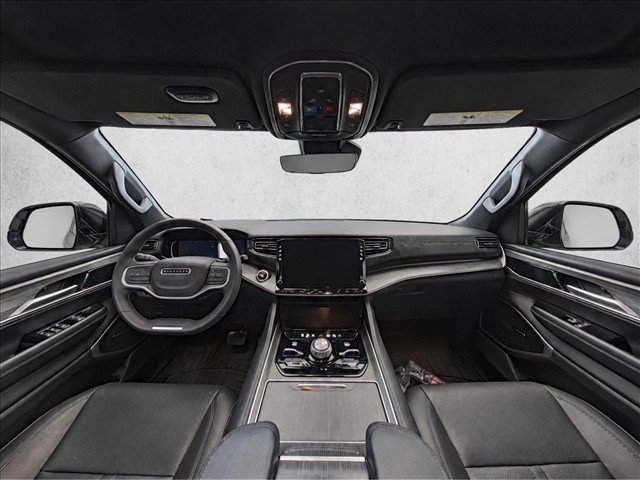 Used 2023 Jeep Wagoneer L Series III w/ Preferred Equipment Group AWD/4WD image 12