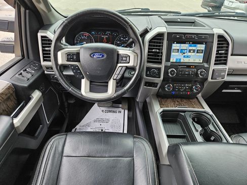 Used 2019 Ford F250 Lariat w/ Lariat Ultimate Package AWD/4WD image 12