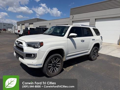 Used 2018 Toyota 4Runner Limited AWD/4WD image 4