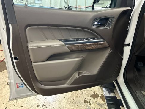 Used 2022 GMC Canyon Denali AWD/4WD image 15