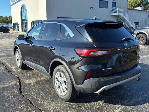 Used 2024 Ford Escape Active AWD/4WD image 3