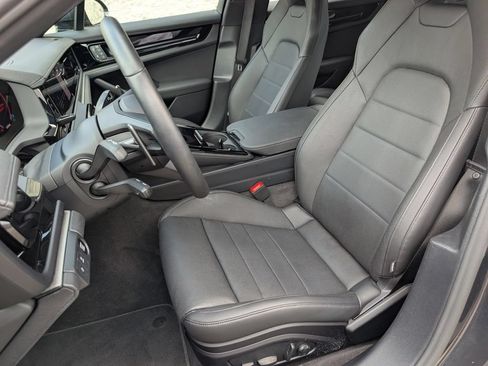 Certified 2026 Porsche Panamera 4 AWD/4WD image 5