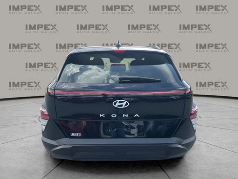 Used 2025 Hyundai Kona SEL image 4