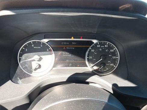 Used 2023 Nissan Rogue SV image 17