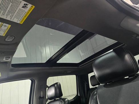 Used 2017 Ford F150 Lariat image 14