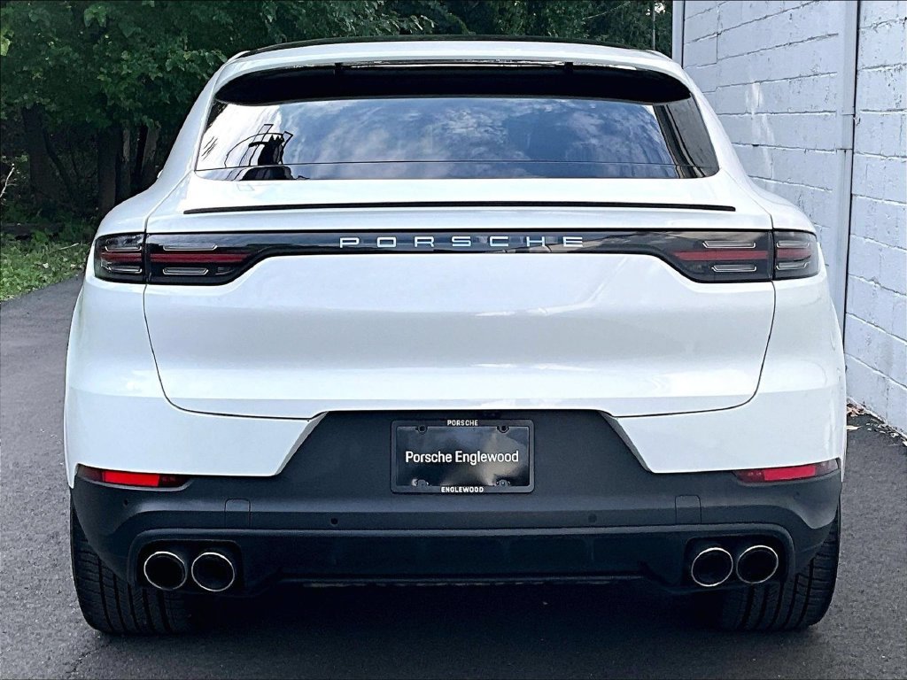 Certified 2023 Porsche Cayenne Coupe AWD/4WD image 9