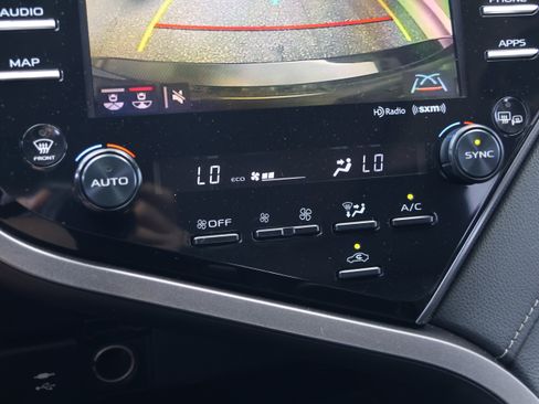 Used 2019 Toyota Camry XSE FWD image 25
