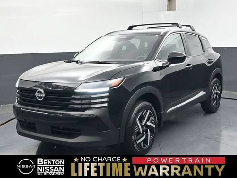New 2026 Nissan Kicks SV w/ Cold Weather Package FWD image 1