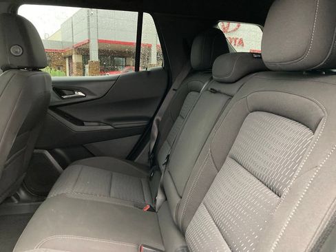 Used 2026 Chevrolet Equinox LT FWD image 11