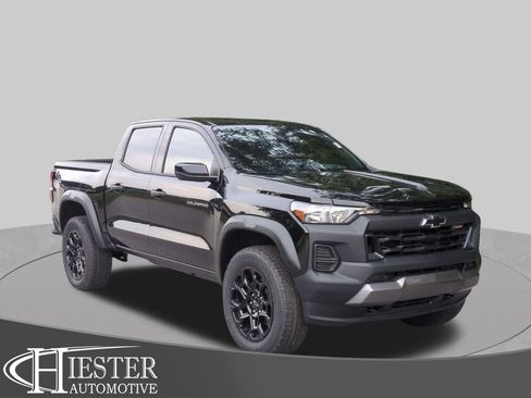 New 2026 Chevrolet Colorado Trail Boss AWD/4WD image 1
