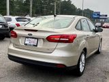 Used 2017 Ford Focus SE image 4
