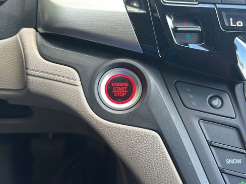 Used 2019 Honda Odyssey EX-L image 25