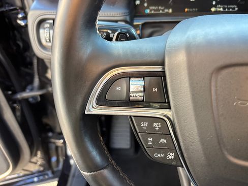 Certified 2023 Lincoln Nautilus Reserve w/ Equipment Group 201A image 17