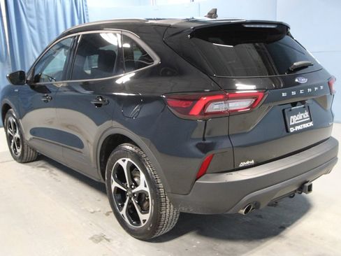 Used 2025 Ford Escape ST-Line Select w/ Class II Trailer Tow Package AWD/4WD image 26