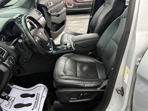 Used 2016 Ford Explorer Limited w/ Equipment Group 301A image 13