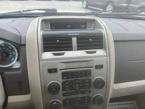 Used 2011 Ford Escape XLT image 20