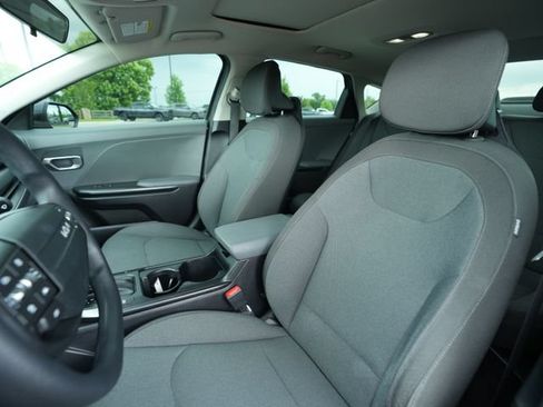 Used 2025 Kia K4 FWD image 42