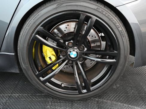Used 2018 BMW M3 RWD image 43