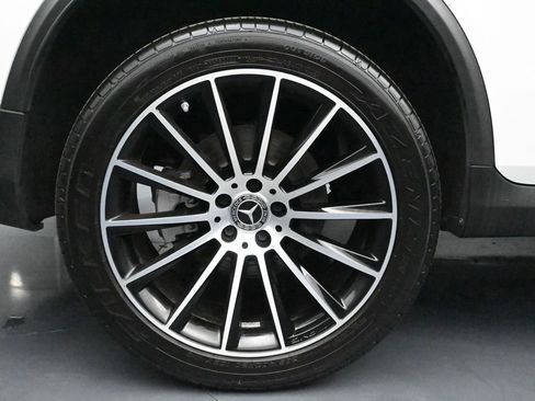 Used 2023 Mercedes-Benz GLC 300 4MATIC Coupe image 18