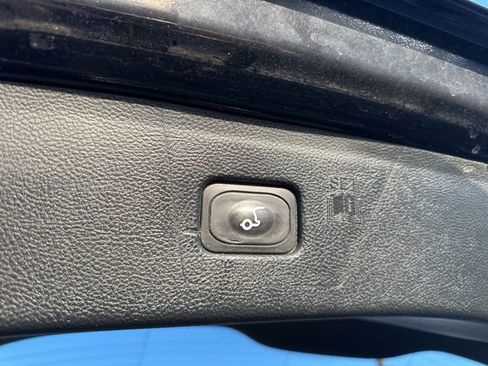 Used 2022 Ford Edge SEL w/ Convenience Package image 18