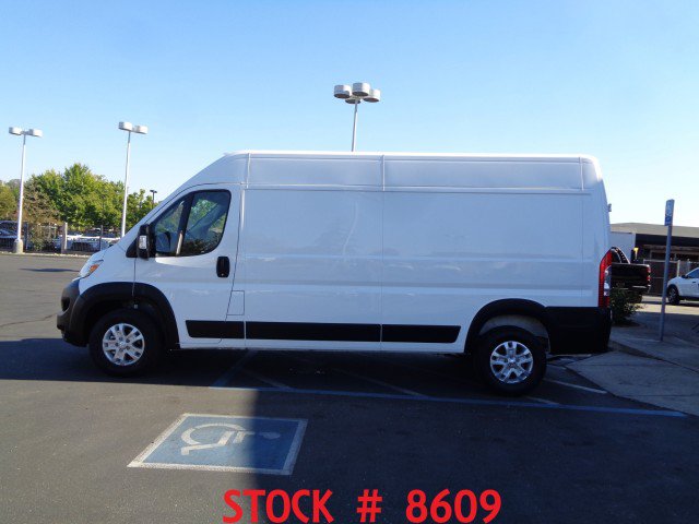 Used 2024 RAM ProMaster 2500 w/ Quick Order Package 22G SLT FWD image 2