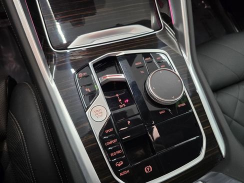 Used 2025 BMW X6 xDrive40i image 28