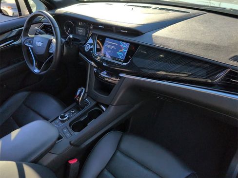 Certified 2025 Cadillac XT6 Premium Luxury image 32