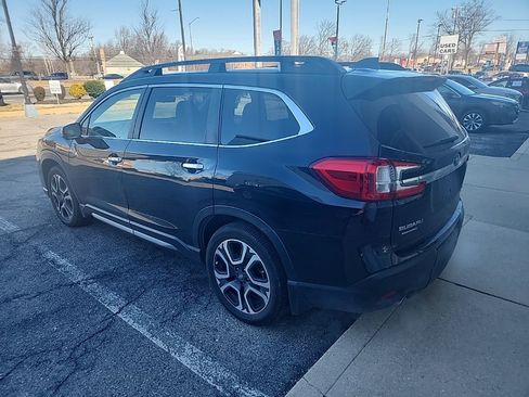 Used 2023 Subaru Ascent Touring image 5