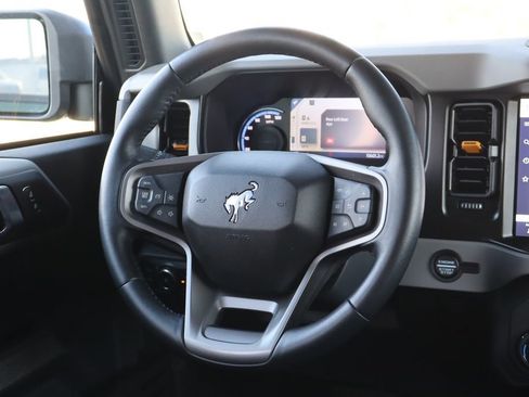 Used 2023 Ford Bronco Badlands AWD/4WD image 28