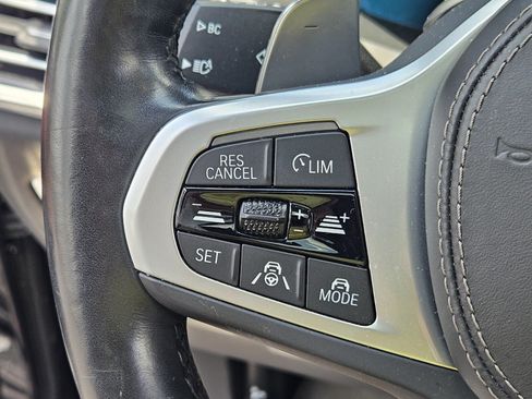 Used 2022 BMW X7 M50i AWD/4WD image 27