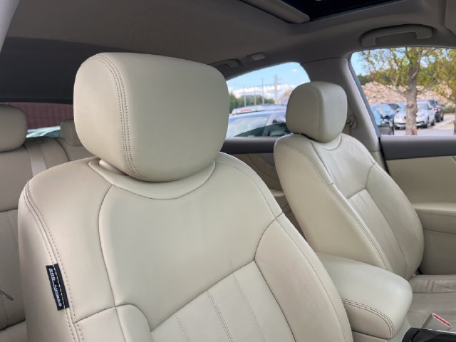 Used 2015 INFINITI QX70 2WD w/ Premium Package image 30