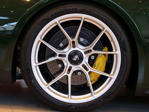 Used 2026 Porsche 911 GT3 RWD image 19