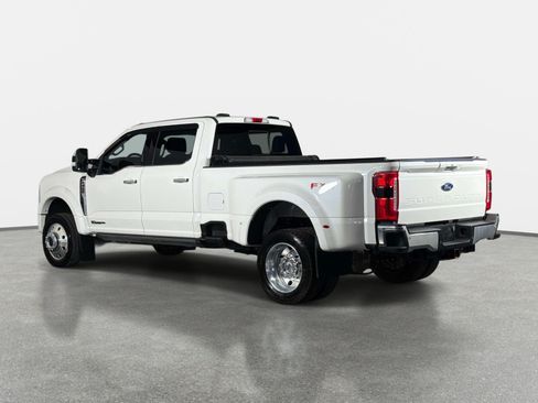 Used 2024 Ford F450 Lariat w/ Lariat Ultimate Package AWD/4WD image 4
