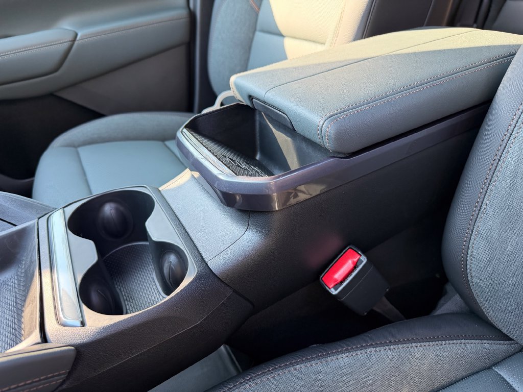 New 2027 GMC Terrain AT4 w/ Convenience Package III AWD/4WD image 23