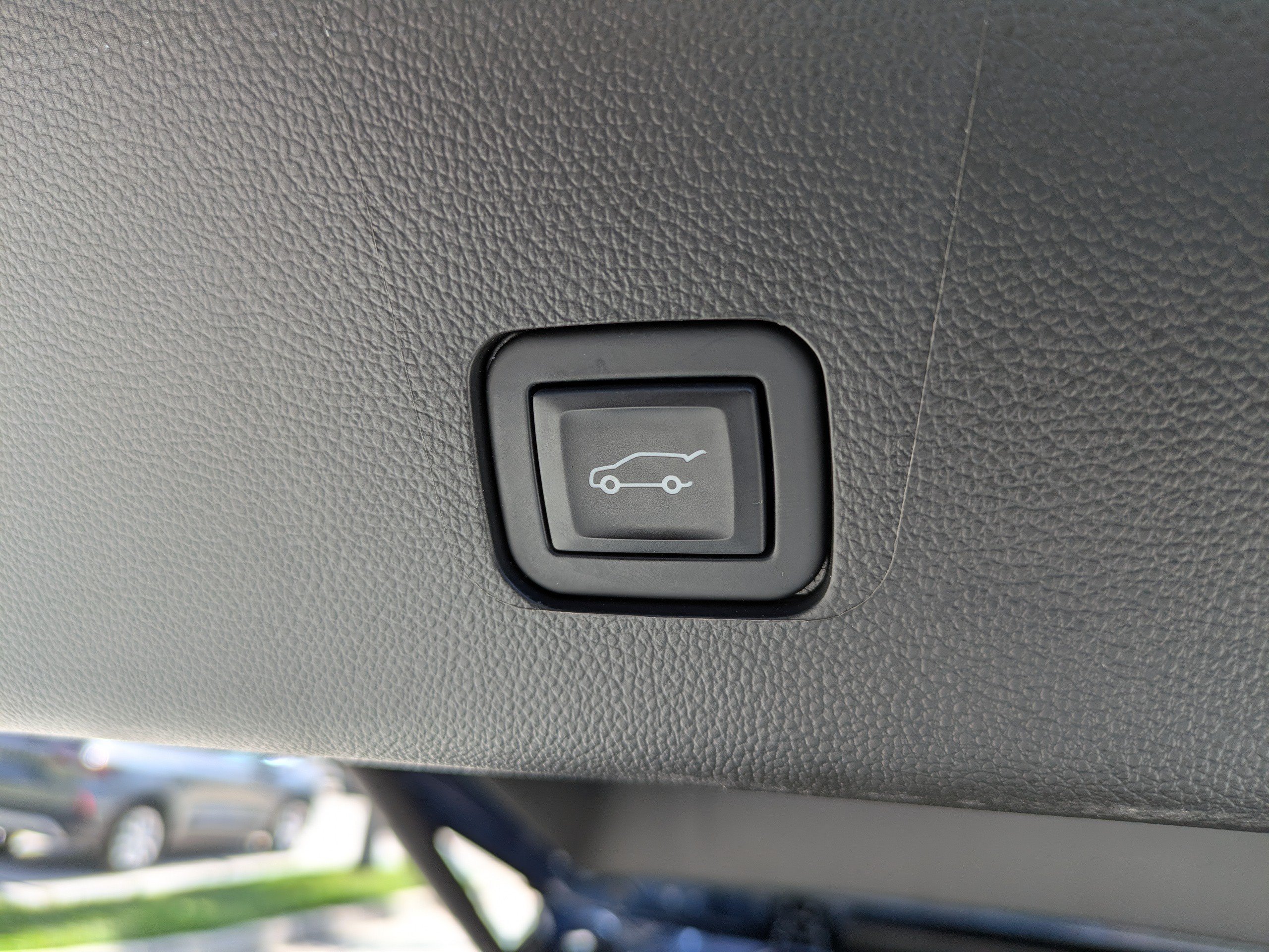 Used 2022 Chevrolet Traverse LT w/ LPO, Floor Liner Package AWD/4WD image 14