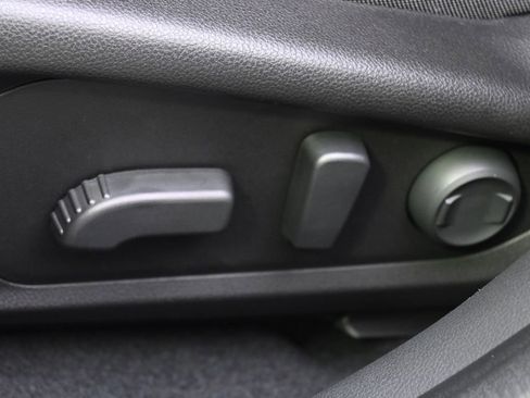 Certified 2025 Subaru Crosstrek 2.0i Premium image 13