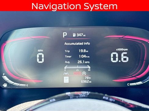 Used 2025 Kia Soul EX FWD image 9