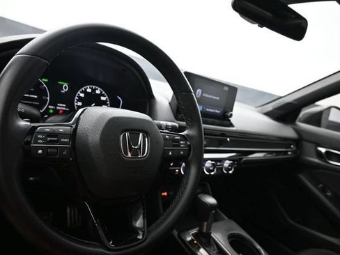 Used 2025 Honda Civic Sport image 10