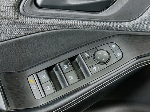 Used 2021 Nissan Rogue S FWD image 15