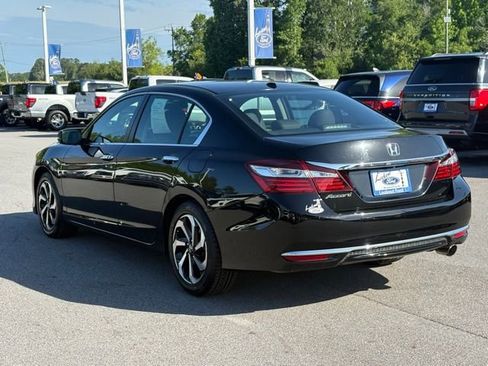 Used 2017 Honda Accord EX-L image 3
