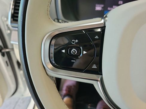 Used 2024 Volvo XC90 B6 Plus image 71