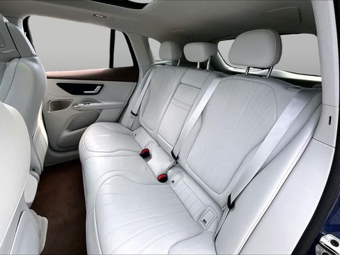 Used 2023 Mercedes-Benz EQE 350+ SUV image 19
