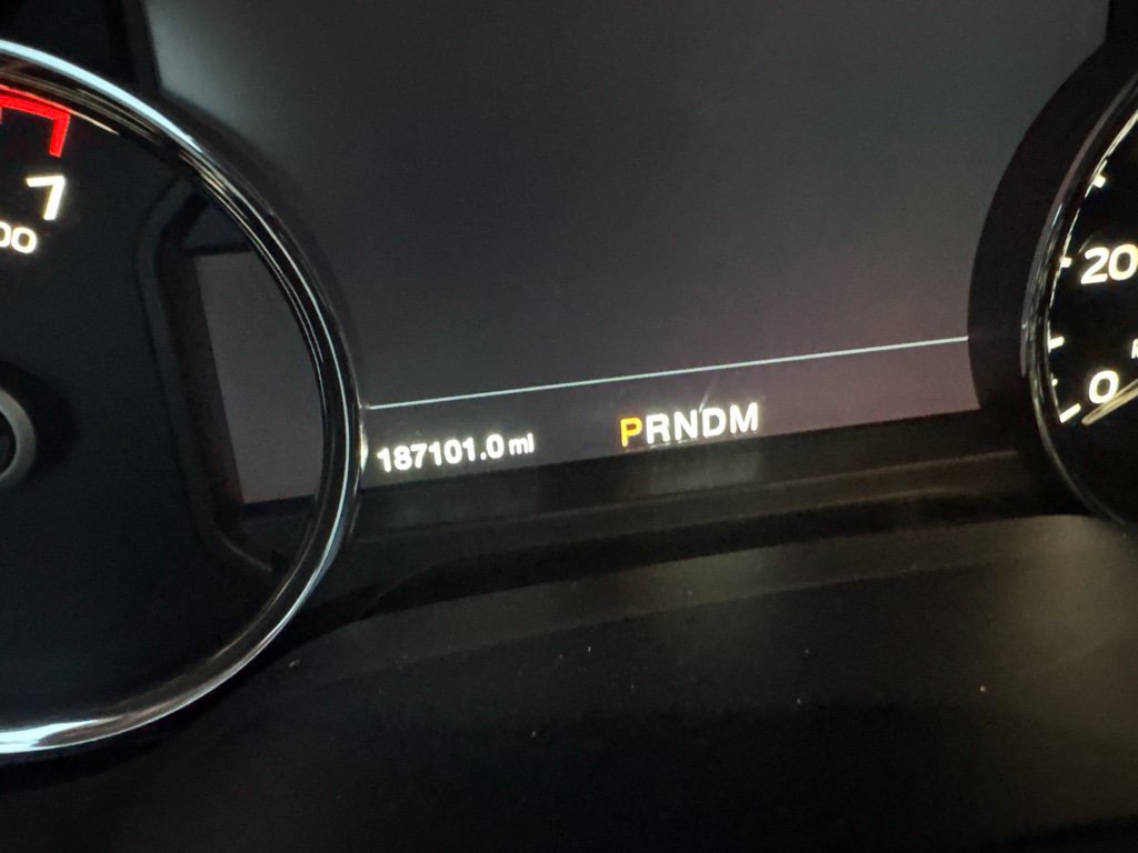 Used 2018 Ford F150 Lariat w/ Equipment Group 502A Luxury AWD/4WD image 8