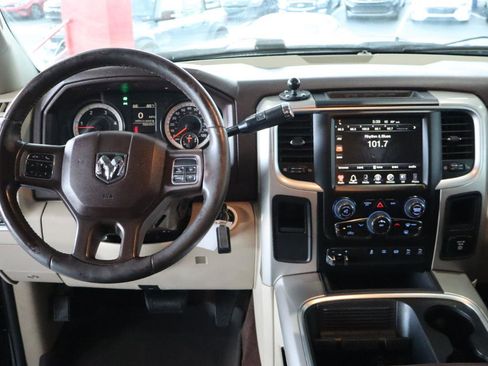 Used 2016 RAM 3500 Big Horn RWD image 17