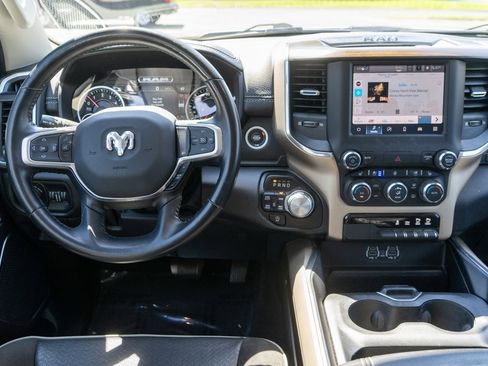 Used 2022 RAM 1500 Laramie AWD/4WD image 12