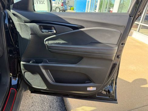 Used 2024 Honda Ridgeline Black Edition image 45