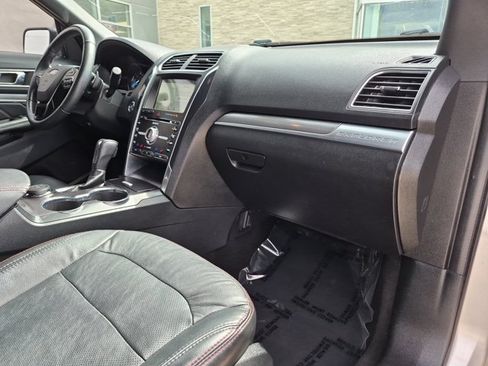 Used 2018 Ford Explorer Sport w/ Equipment Group 401A AWD/4WD image 24