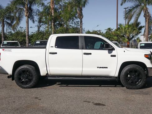 Used 2018 Toyota Tundra SR5 w/ SR5 Upgrade Package image 11